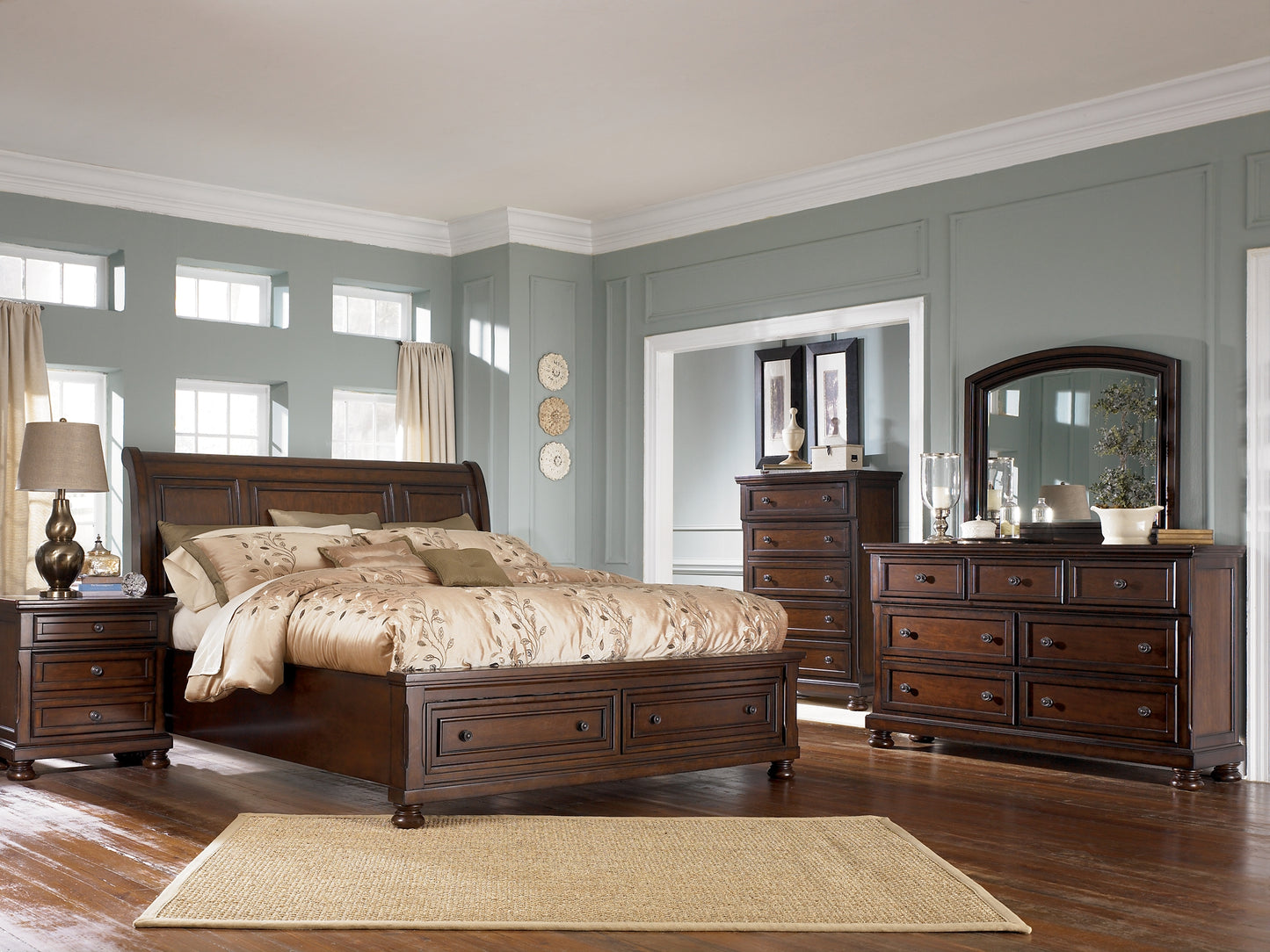 Robbinsdale  Sleigh Bed With Storage